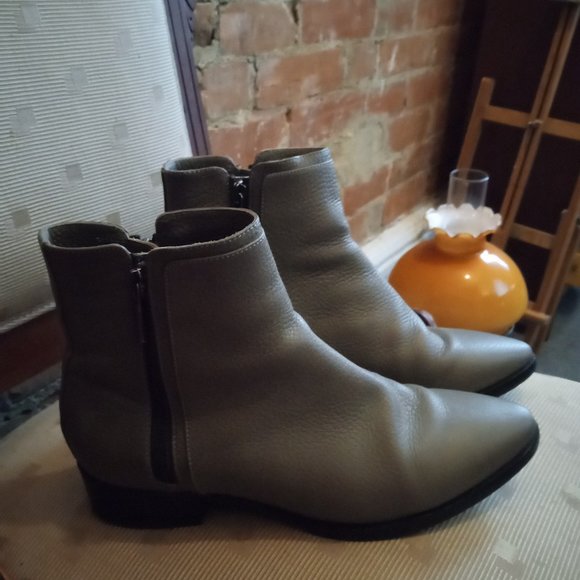 Poppy Barley Silver/Grey Genuine Leather Ankle Boots - Ethically Made in MX - Picture 1 of 9